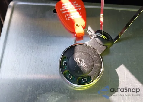 2012 Mini Cooper S z USA, uszkodzony, nr VIN WMWSV3C57CTY19882